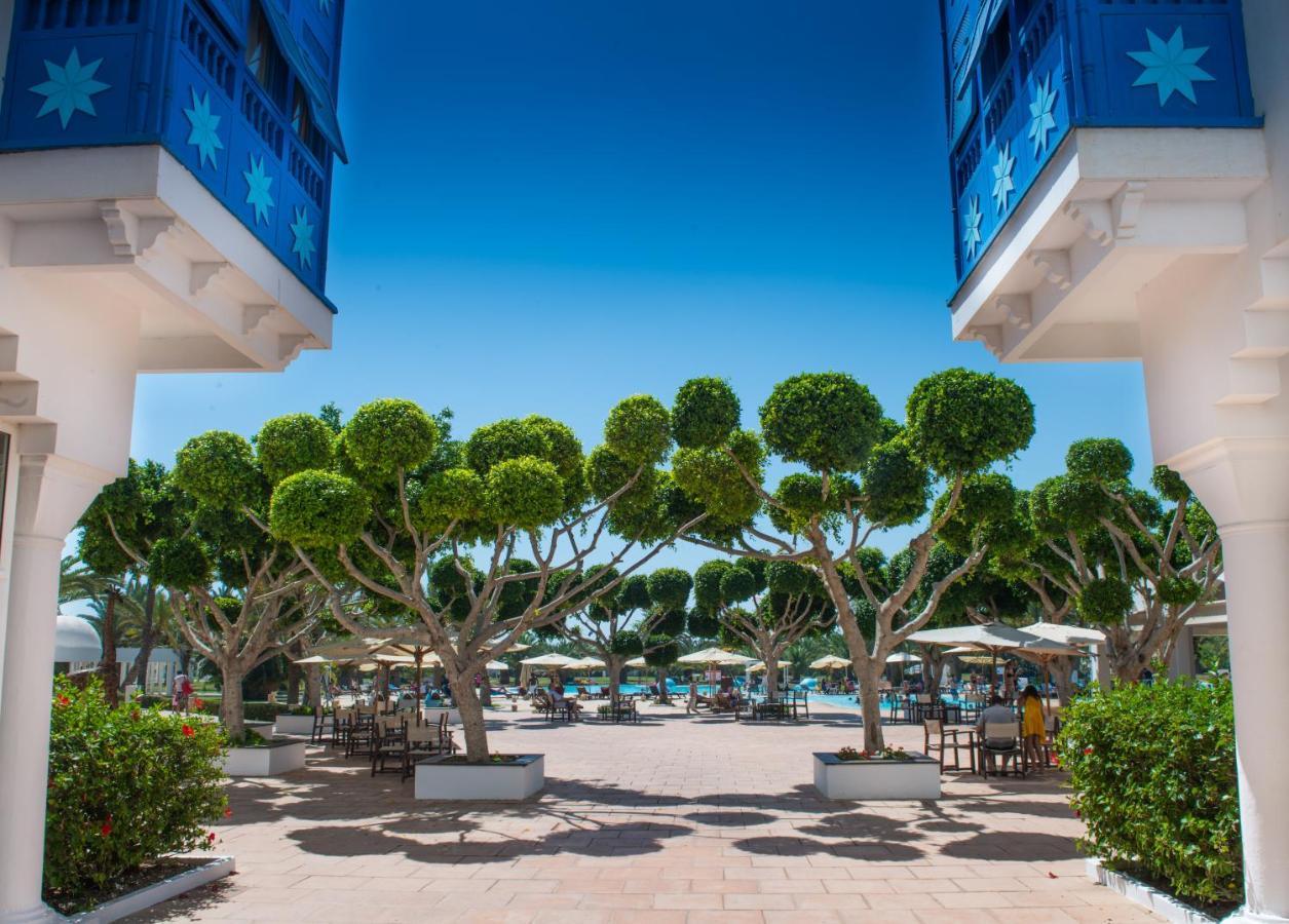 The Mirage Resort & Spa Al-Hammamat Bagian luar foto The campus of the University of Split