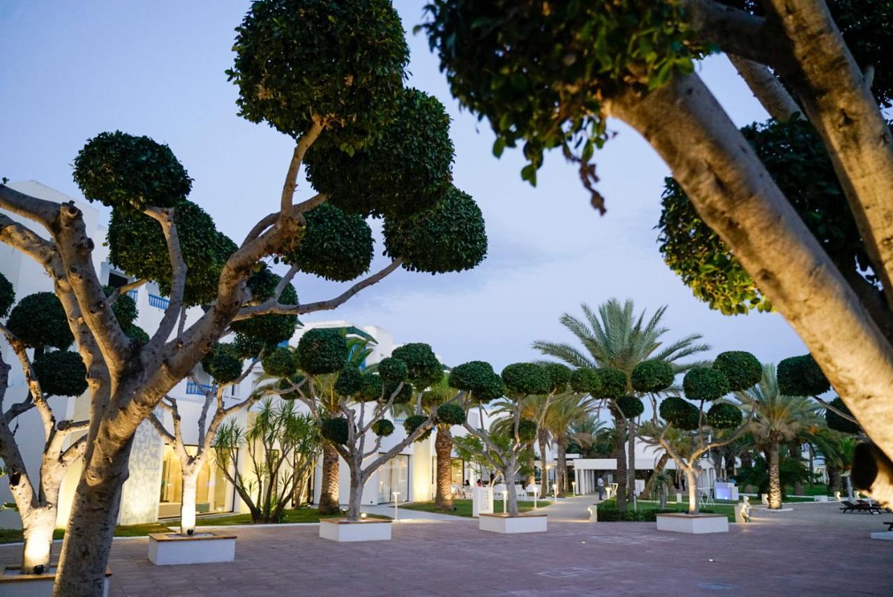 The Mirage Resort & Spa Al-Hammamat Bagian luar foto The Village Outlet Mall