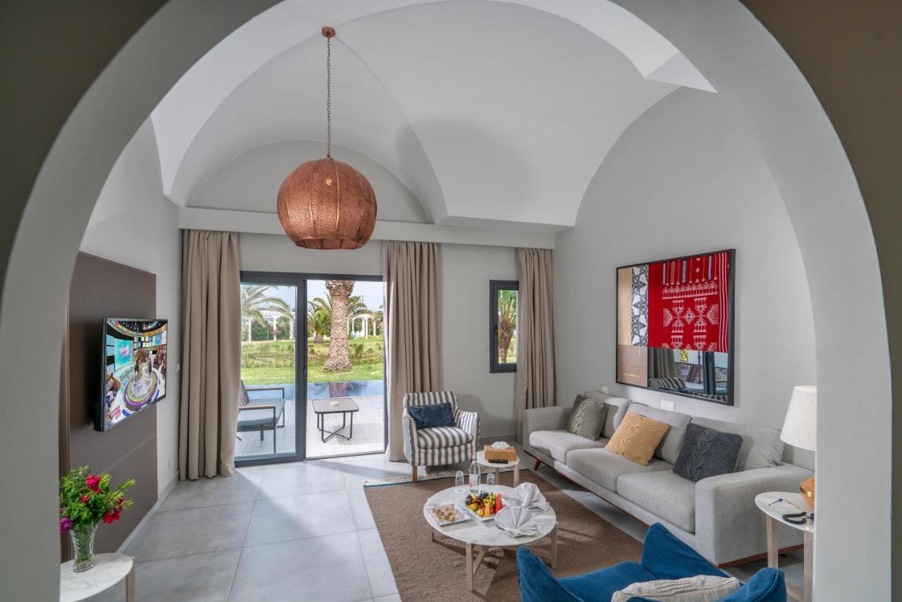 The Mirage Resort & Spa Al-Hammamat Bagian luar foto A suite at the resort