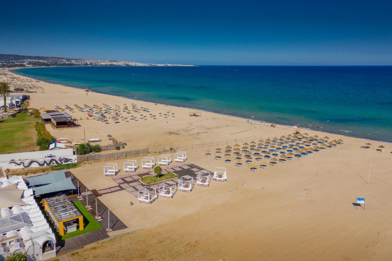 The Mirage Resort & Spa Al-Hammamat Bagian luar foto Aerial view of the beach
